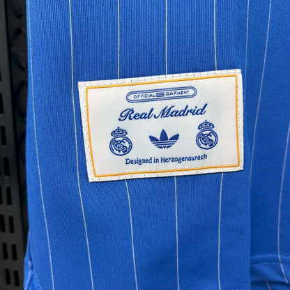 Camisola Real Madrid CF 2025-26 Icon Range Travel Versão Adepto