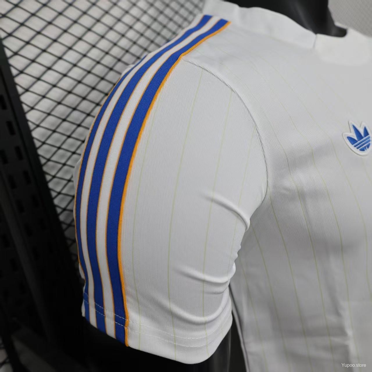 Camisola Real Madrid CF 2025-26 Icon Range Travel Versão Jogador