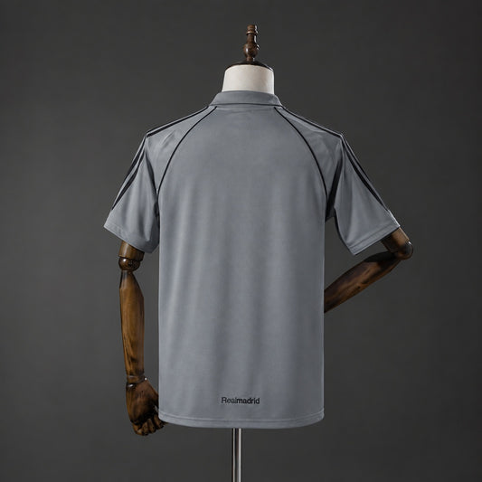 Camisola Real Madrid CF 2005-06 Alternativa Cinzenta Versão Adepto