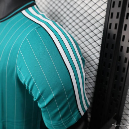 Camisola LIV 2025-26 Icon Range Travel Versão Jogador