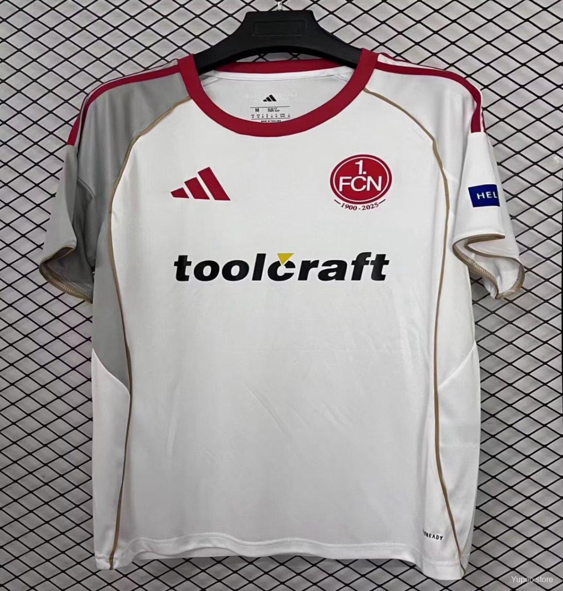 Camisola 1.FC Nuremberg 2025-26 Alternativa Branca Versão Adepto