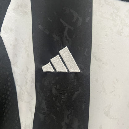 Kit Criança Juventus FC 2024-25 Principal