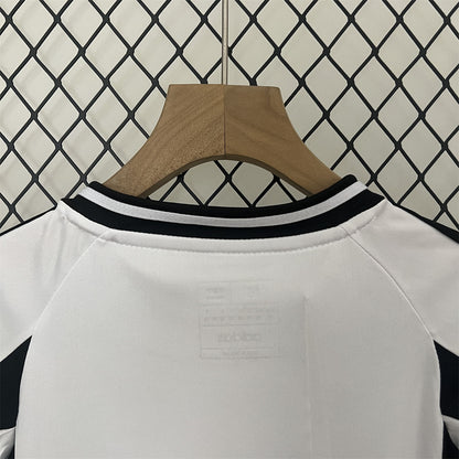 Kit Criança Juventus FC 2024-25 Principal