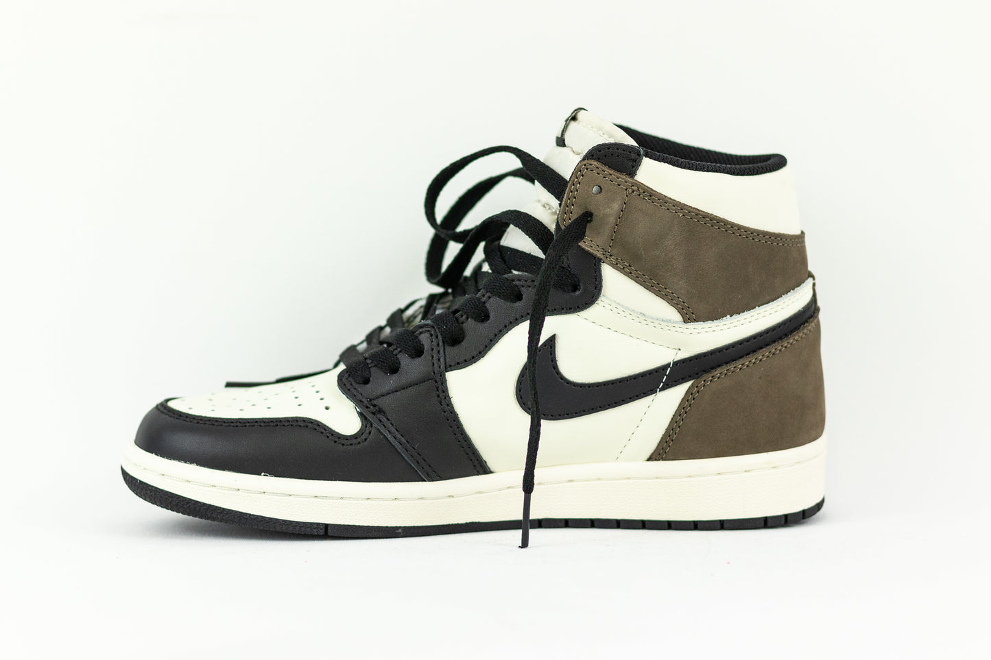 Nike Jordan 1 Retro High Dark Mocha (Entrega Imediata)