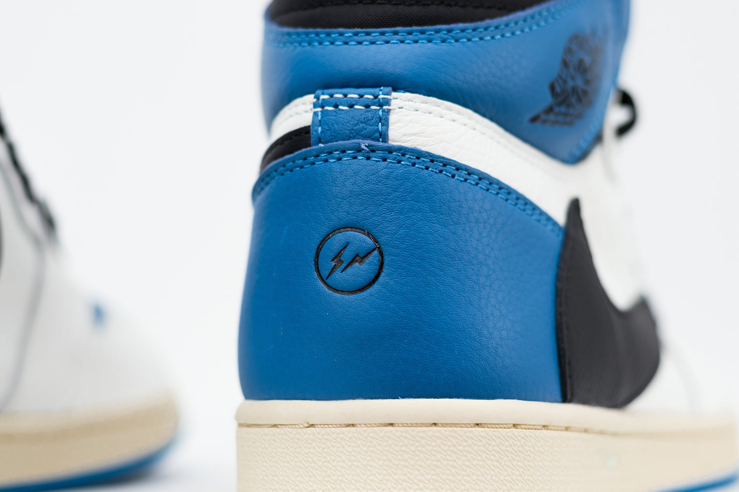 Nike Jordan 1 High Fragment x Travis Scott (Entrega Imediata)