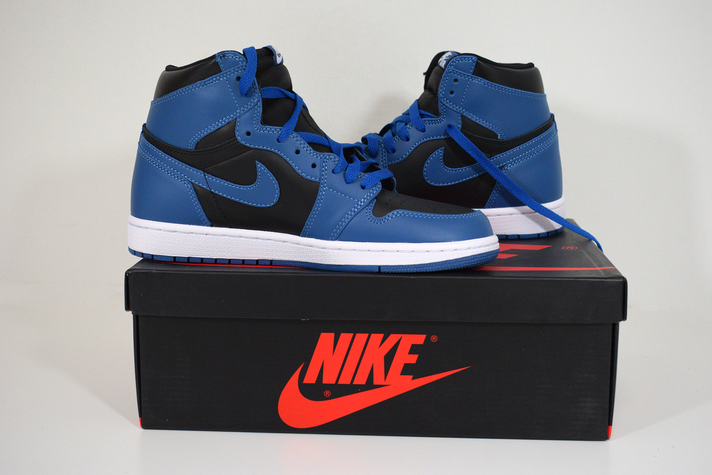 Nike Jordan 1 Retro High Dark Marina (Entrega Imediata)