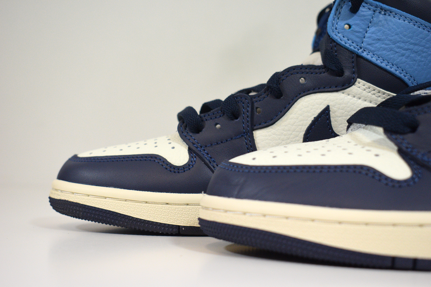 Nike Jordan 1 Retro High Obsidian UNC (Entrega Imediata)