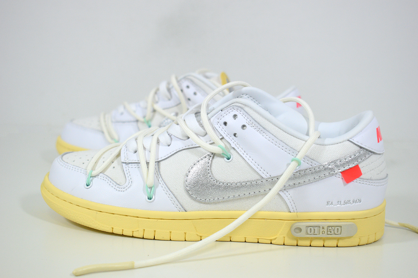 Nike SB Dunk Low Off-White Lot 1 (Entrega Imediata)