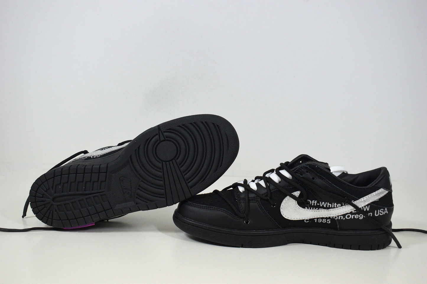 Nike SB Dunk Low Off-White Lot 50 (Entrega Imediata)