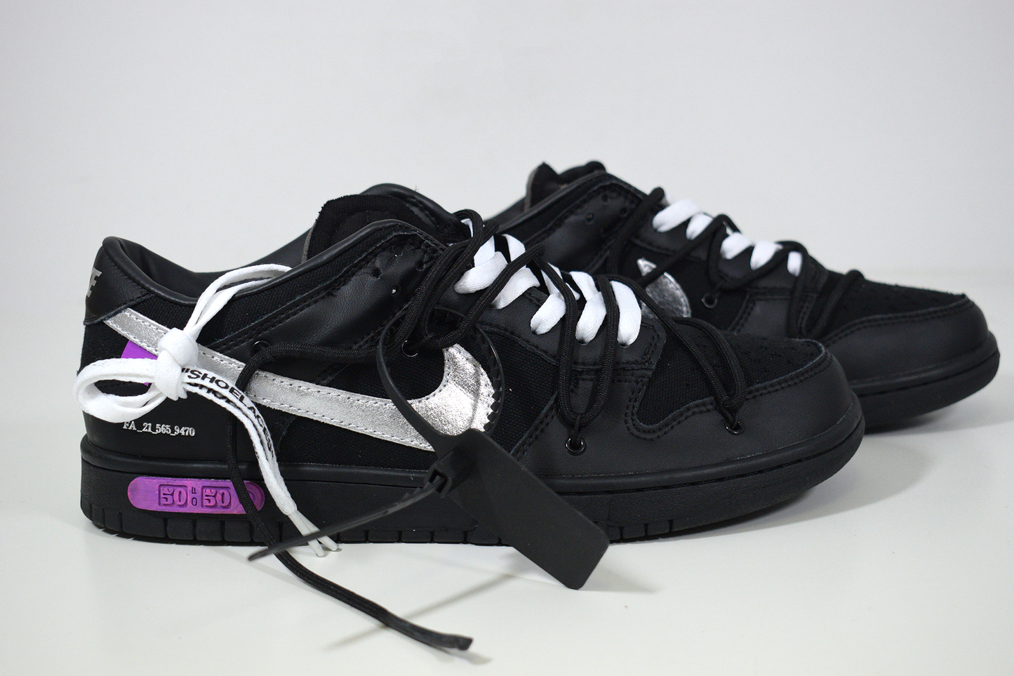 Nike SB Dunk Low Off-White Lot 50 (Entrega Imediata)