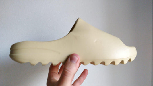 Adidas Yeezy Slide Pure (Entrega Imediata)