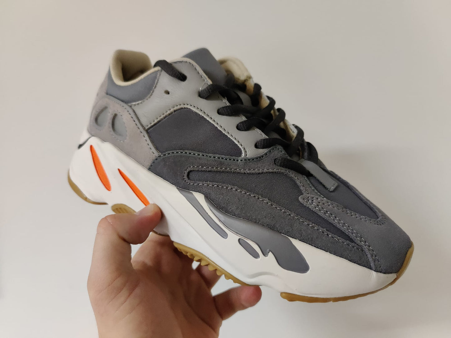 Adidas Yeezy 700 Magnet (Entrega Imediata)
