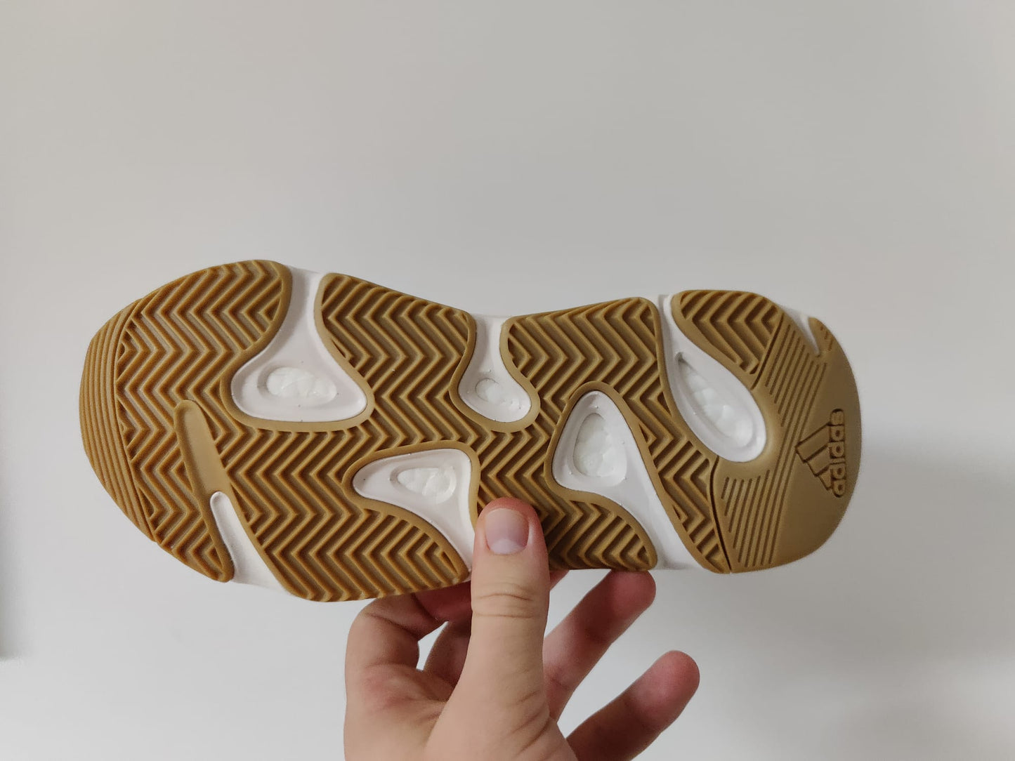 Adidas Yeezy 700 Magnet (Entrega Imediata)