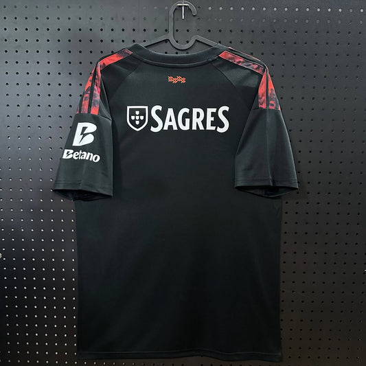 Camisola S.L.B. 2026-27 Alternativa Preta Versão Adepto