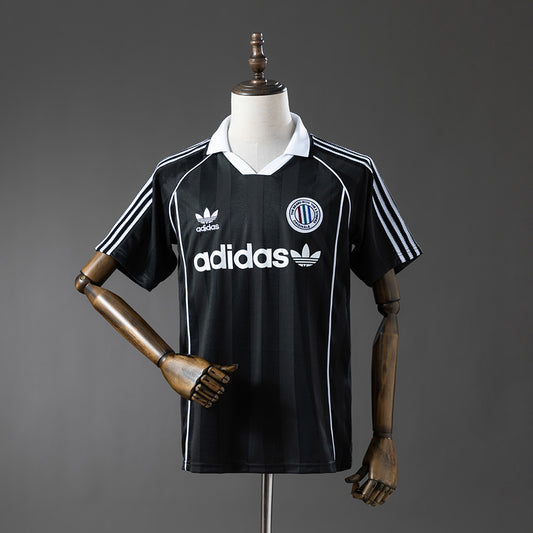 Camisola A.D.I.D.A.S. 2025-26 Originals Classic Three Stripes Preta