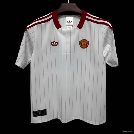 Camisola M-United 2025-26 Icon Range Travel Versão Adepto