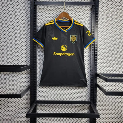 Camisola M-United 2025-26 Alternativa Preta Versão Mulher