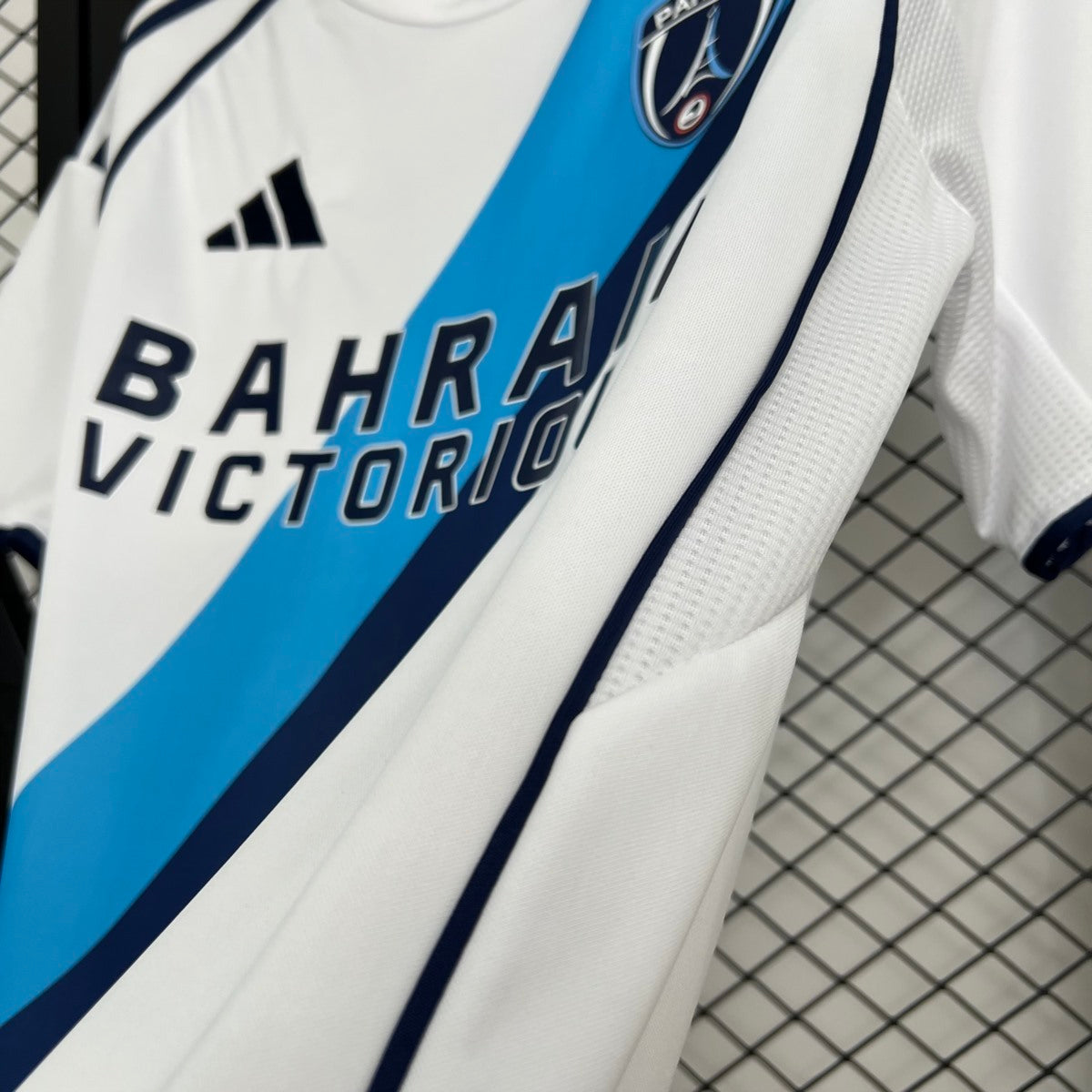 Camisola Paris FC 2025-26 Alternativa Branca Versão Adepto
