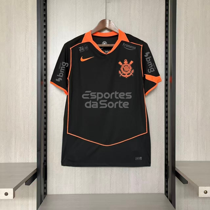 Camisola SC Corinthians 2025-26 Alternativa Preta/Laranja Versão Adepto Todos Patrocinadores