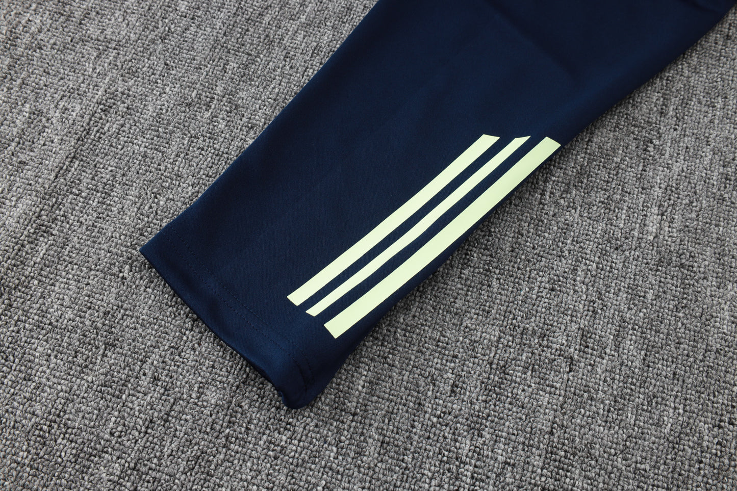 Fato de Treino Real Madrid CF 2025-26 - Casaco sem Capuz