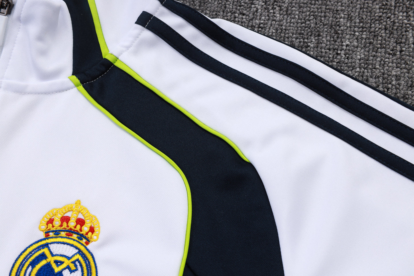 Fato de Treino Real Madrid CF 2025-26 - Casaco sem Capuz