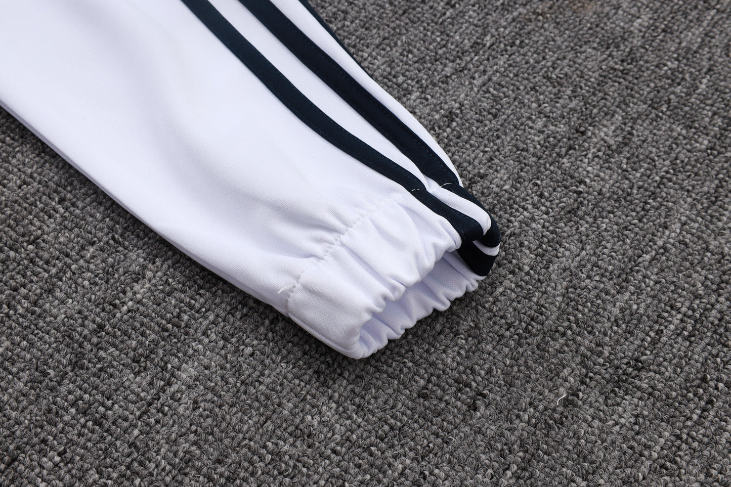 Fato de Treino Real Madrid CF 2025-26 - Casaco sem Capuz
