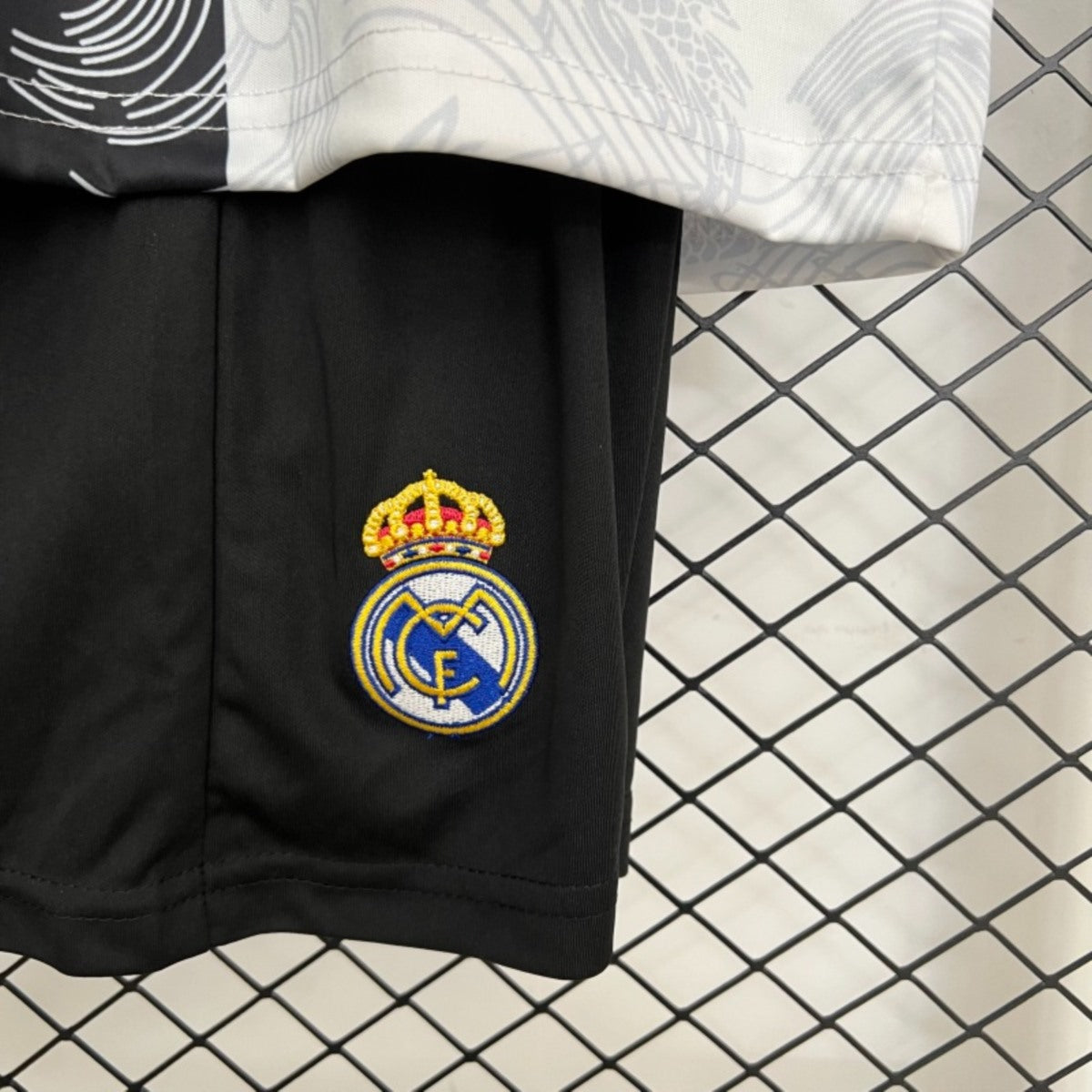 Kit Criança Real Madrid CF 2025-26 Edição Especial