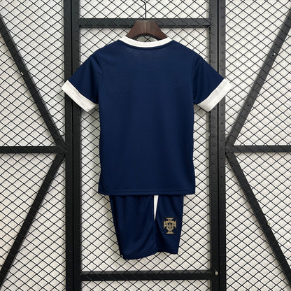 Kit Criança Portugal 2025 Treino