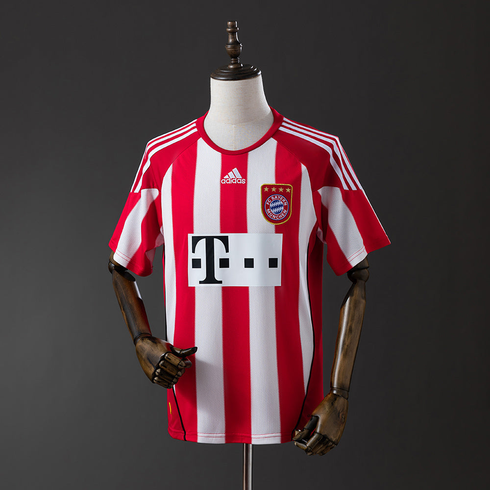 Camisola FC Bayern Munique 2010-11 Principal