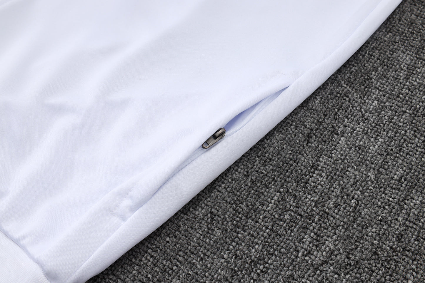 Fato de Treino Real Madrid CF 2025-26 - Casaco sem Capuz