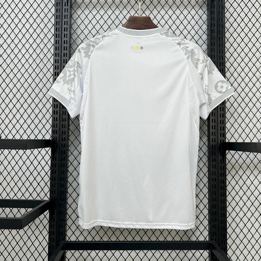 Camisola Real Madrid CF 2025-26 Edição LV Versão Adepto