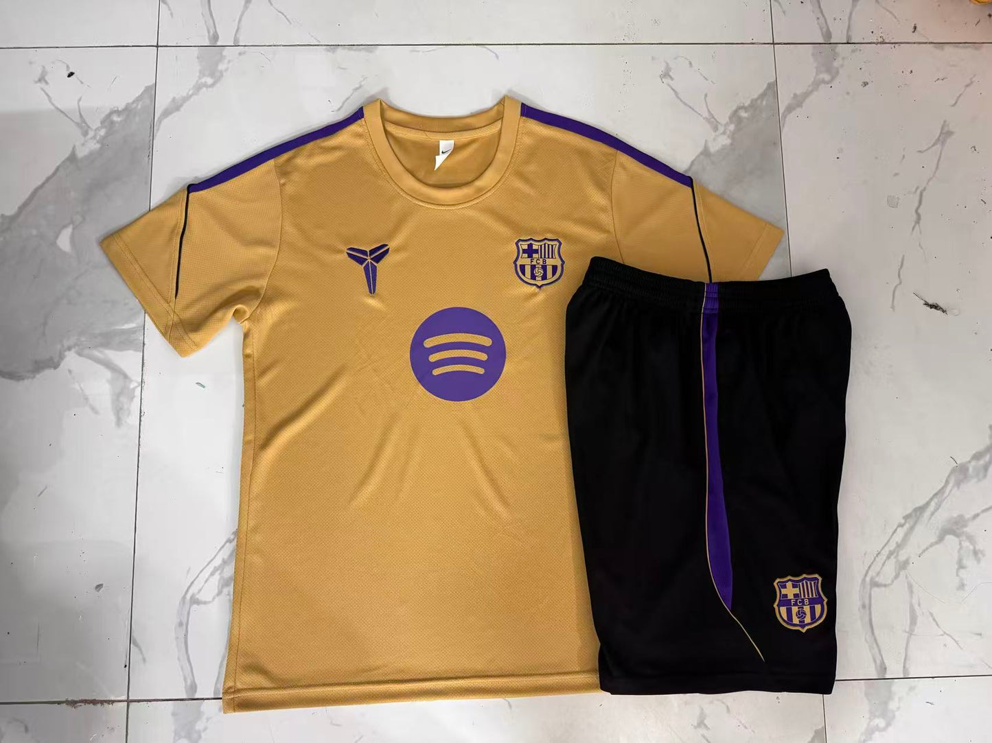 Kit Treino Camisola FC Barcelona 2026-27