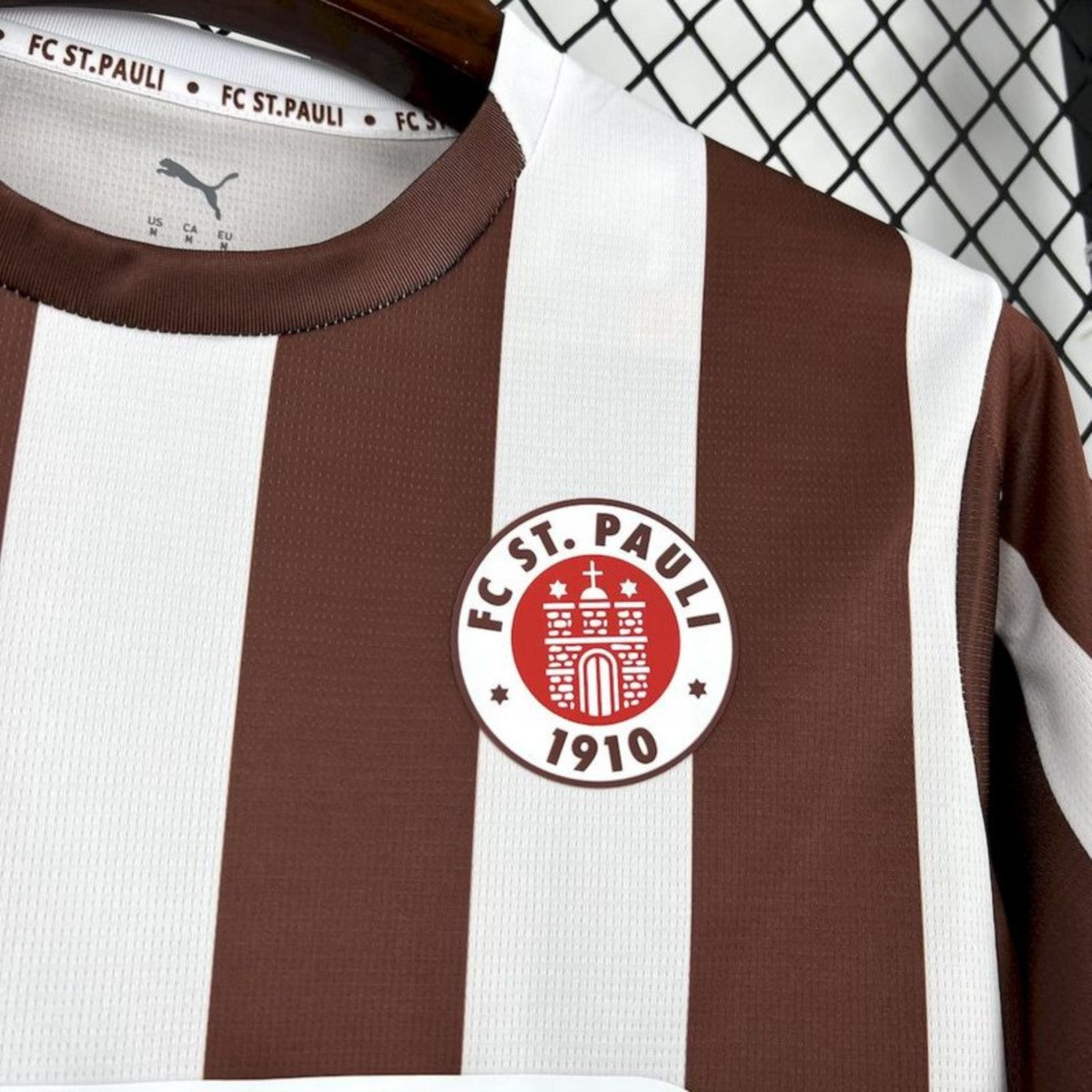Camisola FC St. Pauli 2025-26 Principal Versão Adepto