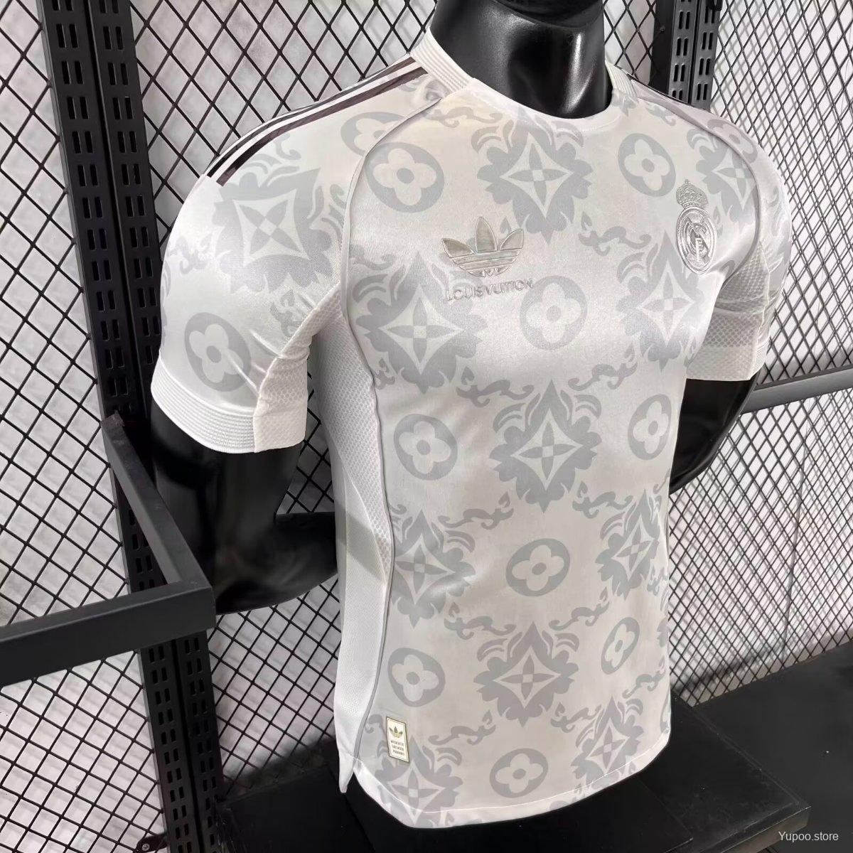 Camisola Real Madrid CF 2025-26 Edição LV Versão Jogador