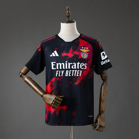 Camisola S.L.B. 2026-27 Alternativa Preta Versão Adepto
