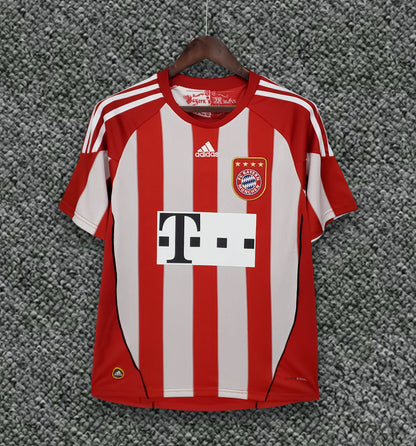 Camisola FC Bayern Munique 2010-11 Principal