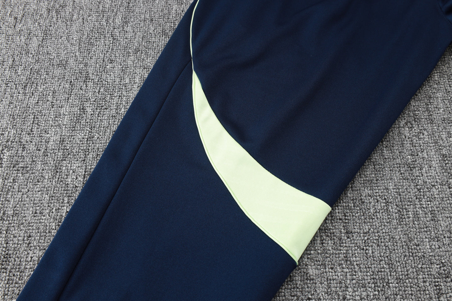 Fato de Treino Real Madrid CF 2025-26 - Casaco sem Capuz