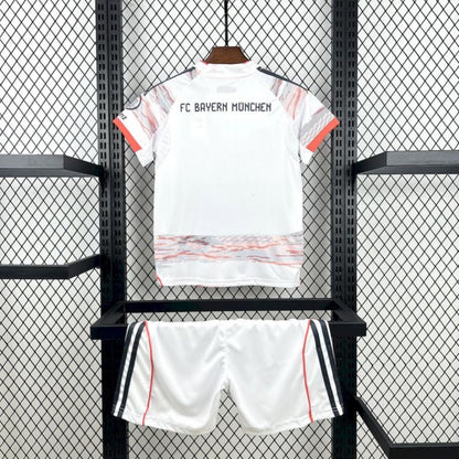 Kit Criança FC Bayern Munique 2025-26 Alternativo