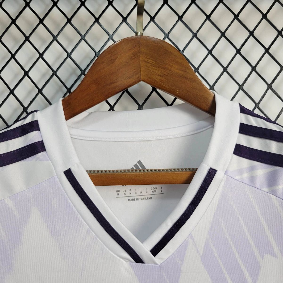 Camisola M-United 2025-26 Alternativa Branca Versão Mulher