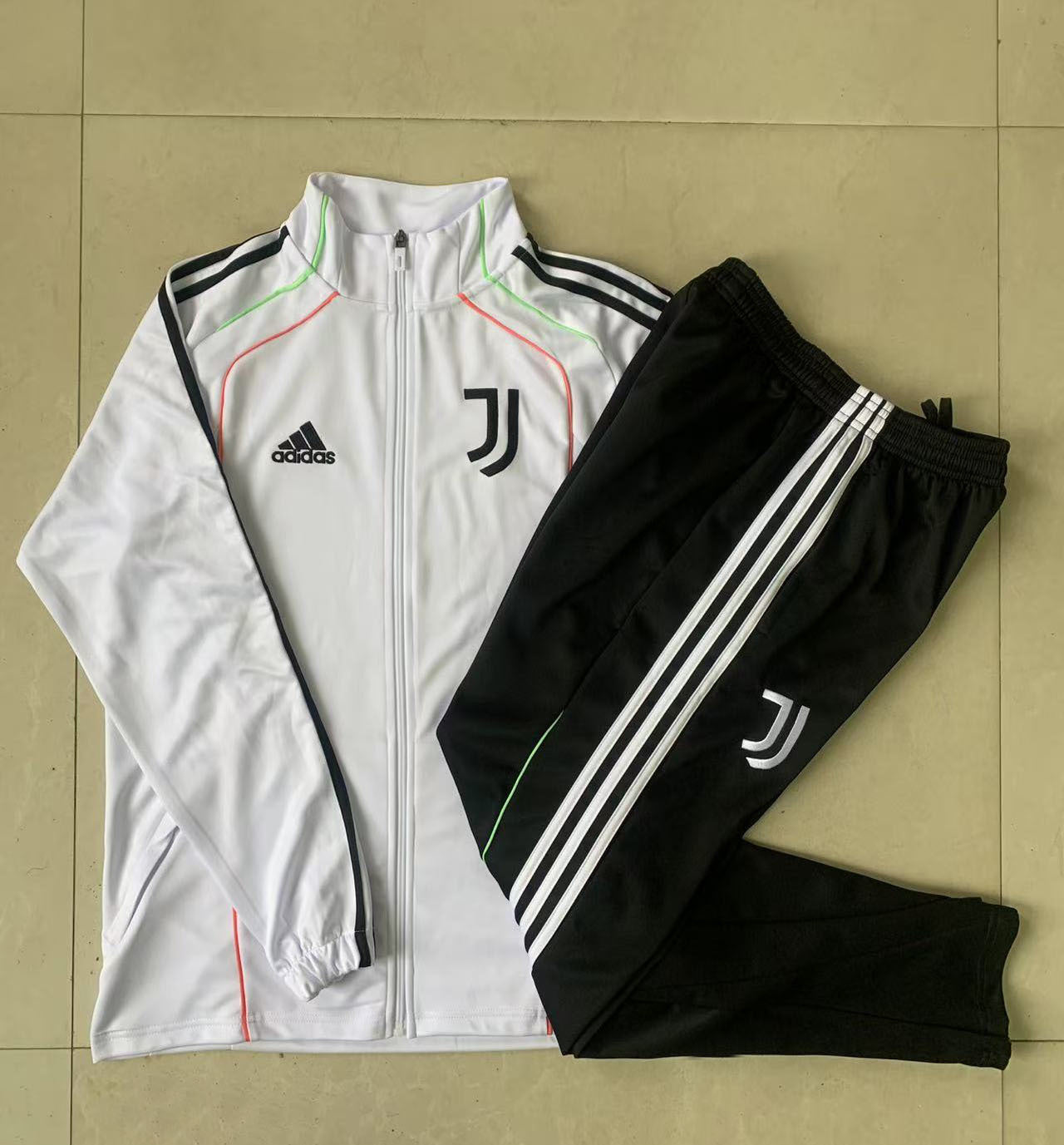 Fato de Treino Juventus FC 2025-26 - Casaco sem Capuz
