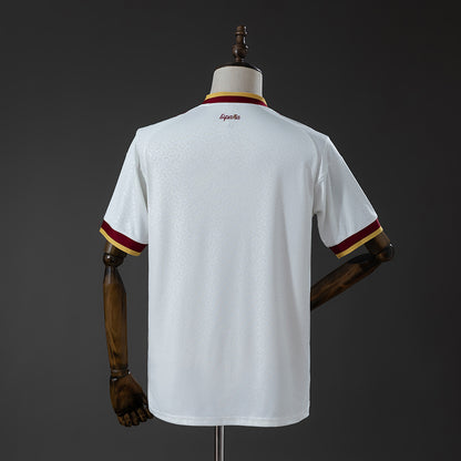 Camisola Espanha 2026 Alternativa Branca Versão Adepto