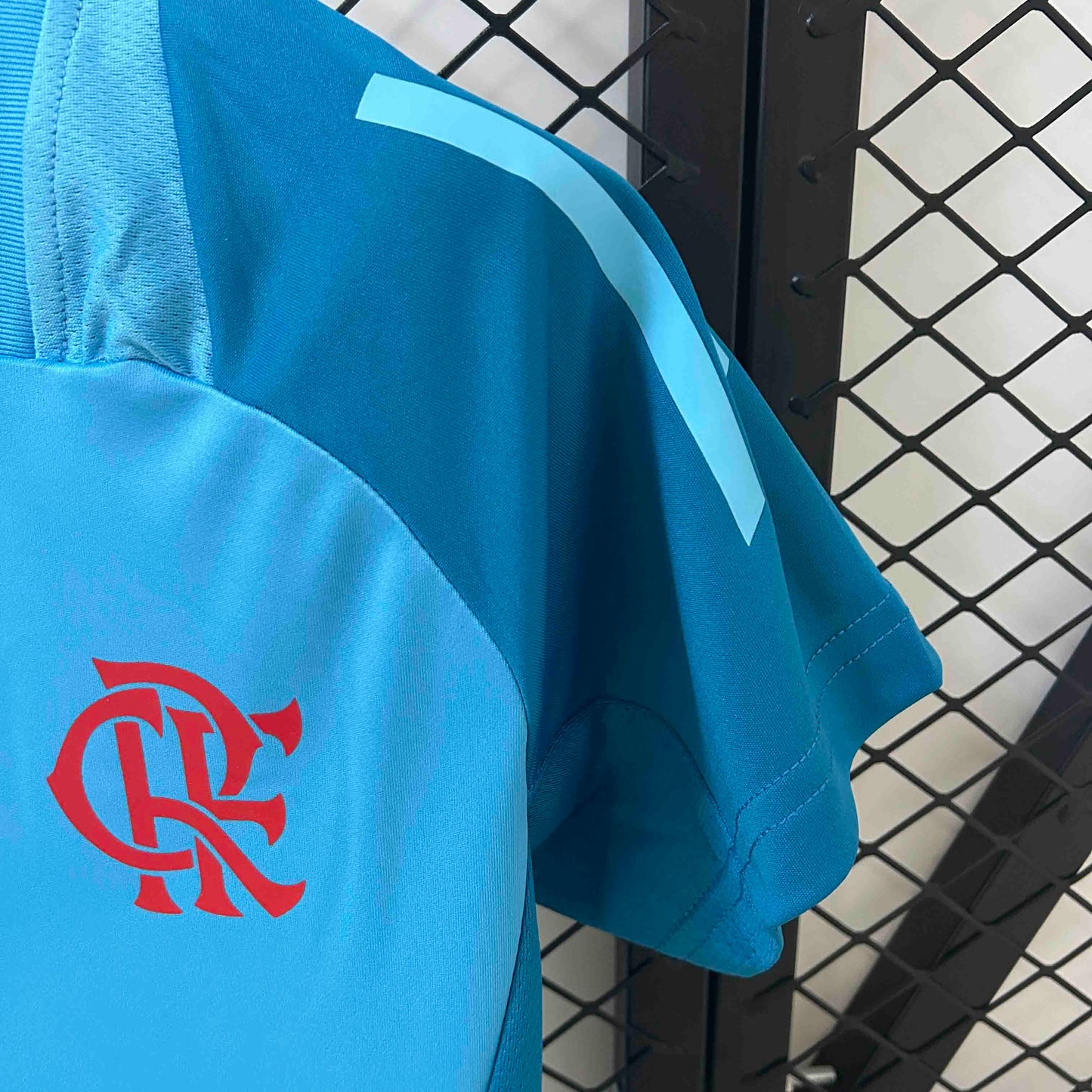 Camisola CR Flamengo 2025-26 Treino Versão Mulher