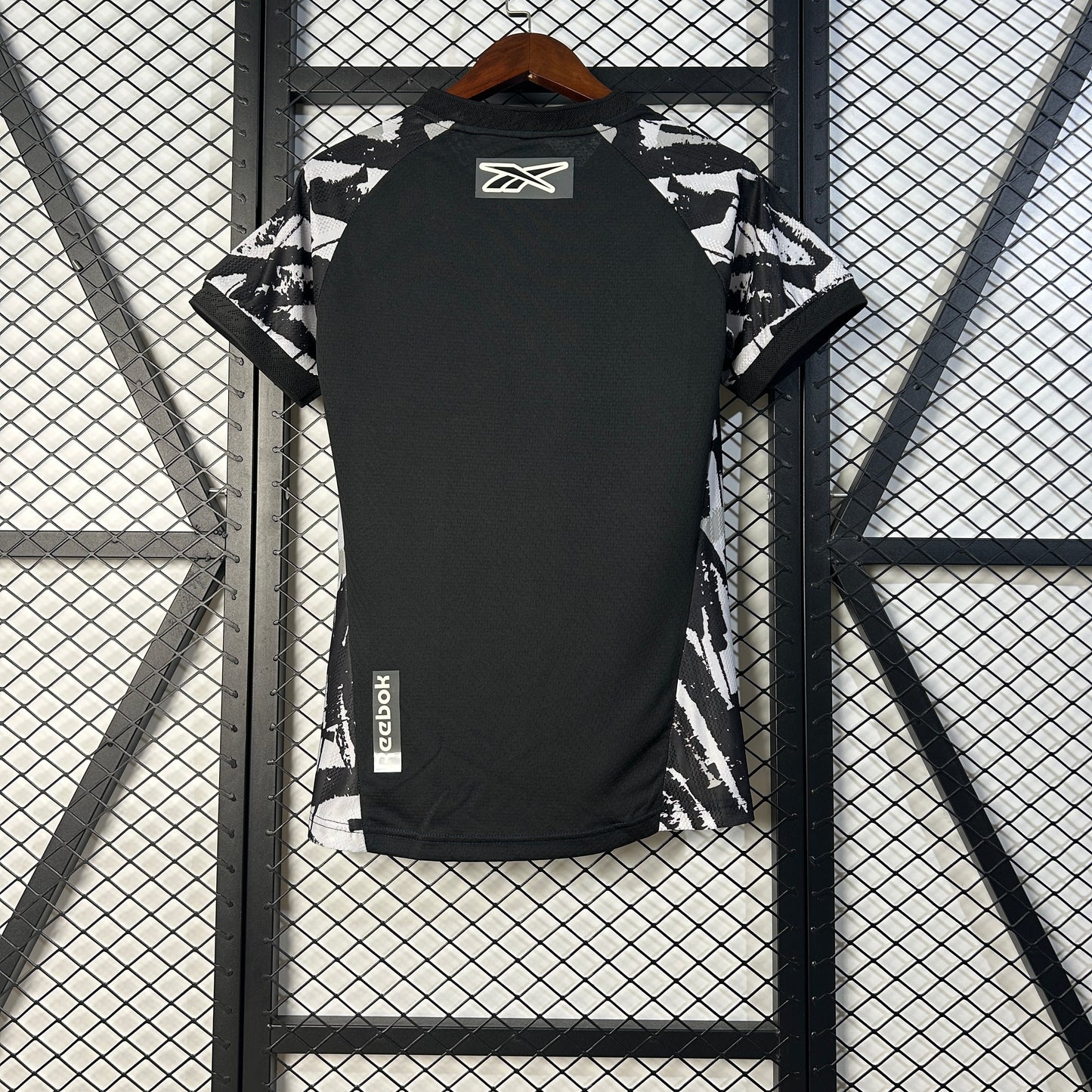 Camisola Botafogo-RJ 2025-26 Alternativa Preta/Branca Versão Mulher