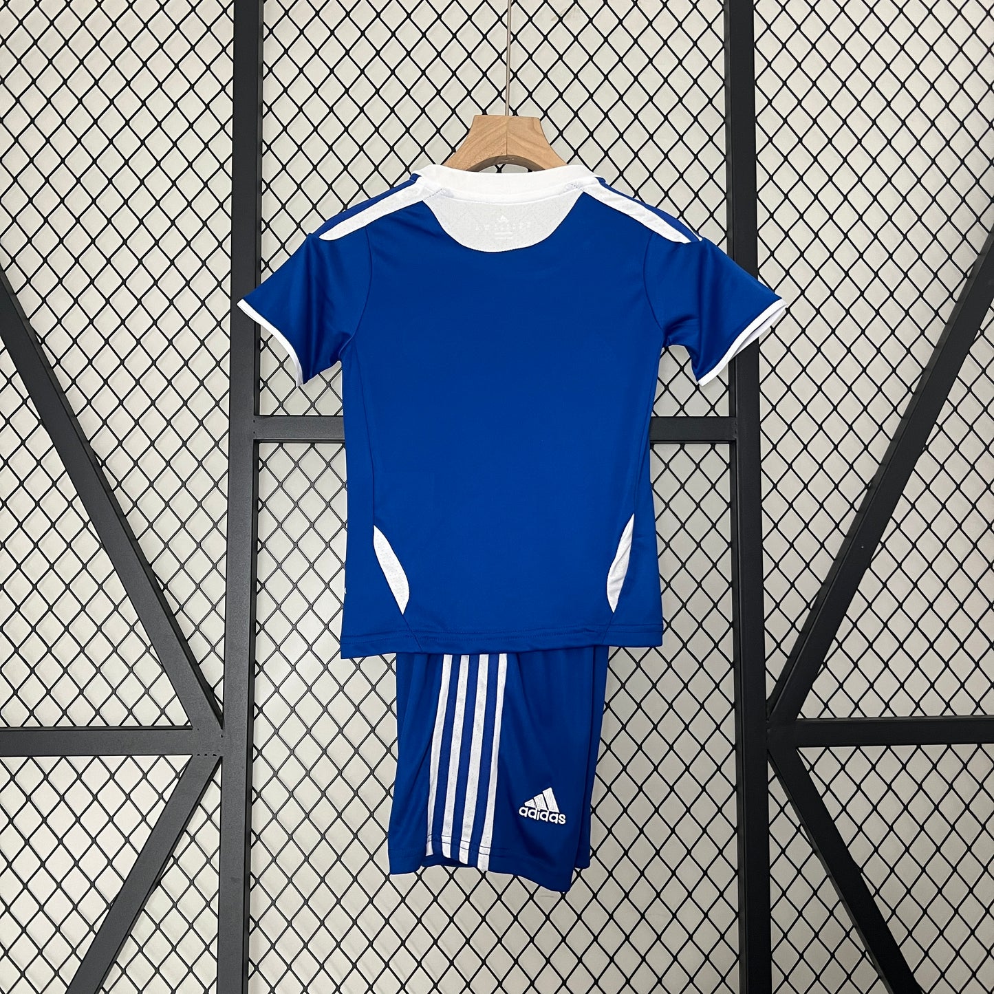 Kit Criança CHE 2012-13 Principal UCL