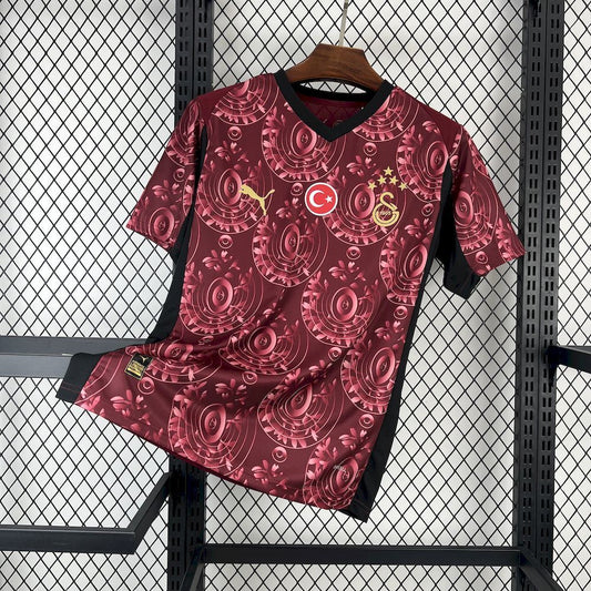 Camisola Galatasaray 2025-26 Alternativa Vermelha Versão Adepto