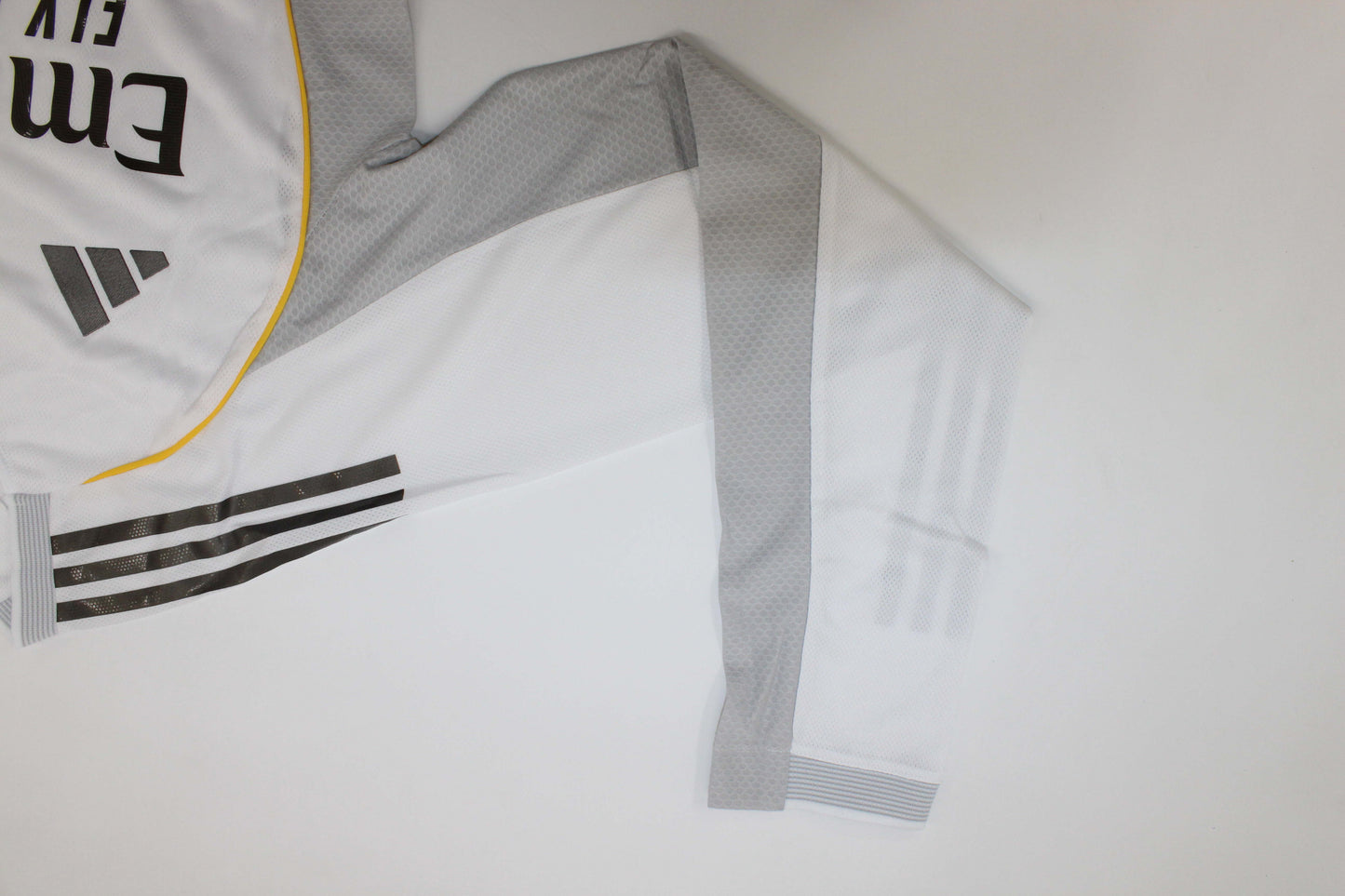 Camisola Manga Comprida Real Madrid CF 2025-26 Principal Versão Adepto