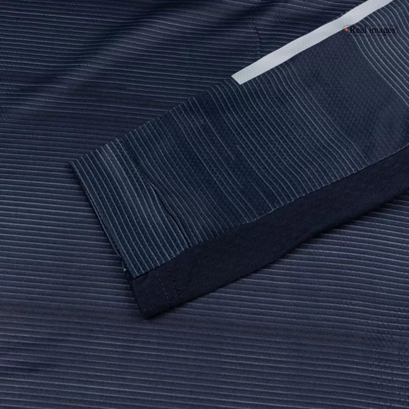 Camisola Manga Comprida Real Madrid CF 2025-26 Alternativa Azul Escura Versão Adepto