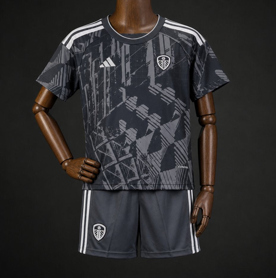 Kit Criança Leeds-U 2026-27 Alternativo Preto