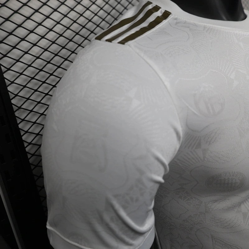 Camisola FC Bayern Munique 2024-25 Edição 125º Aniversario Versão Jogador