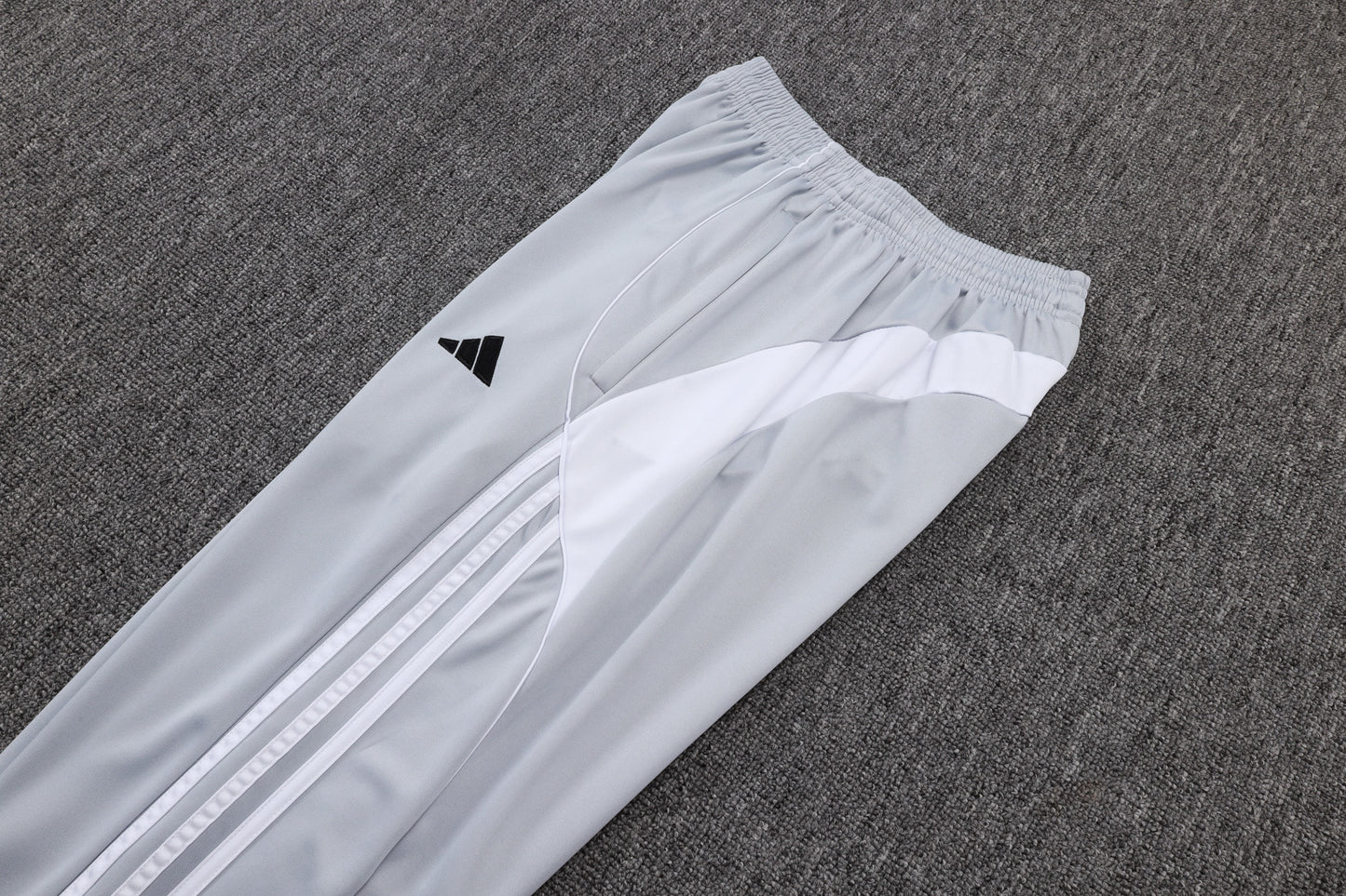 Fato de Treino Real Madrid CF 2025-26 - Camisola com Fecho